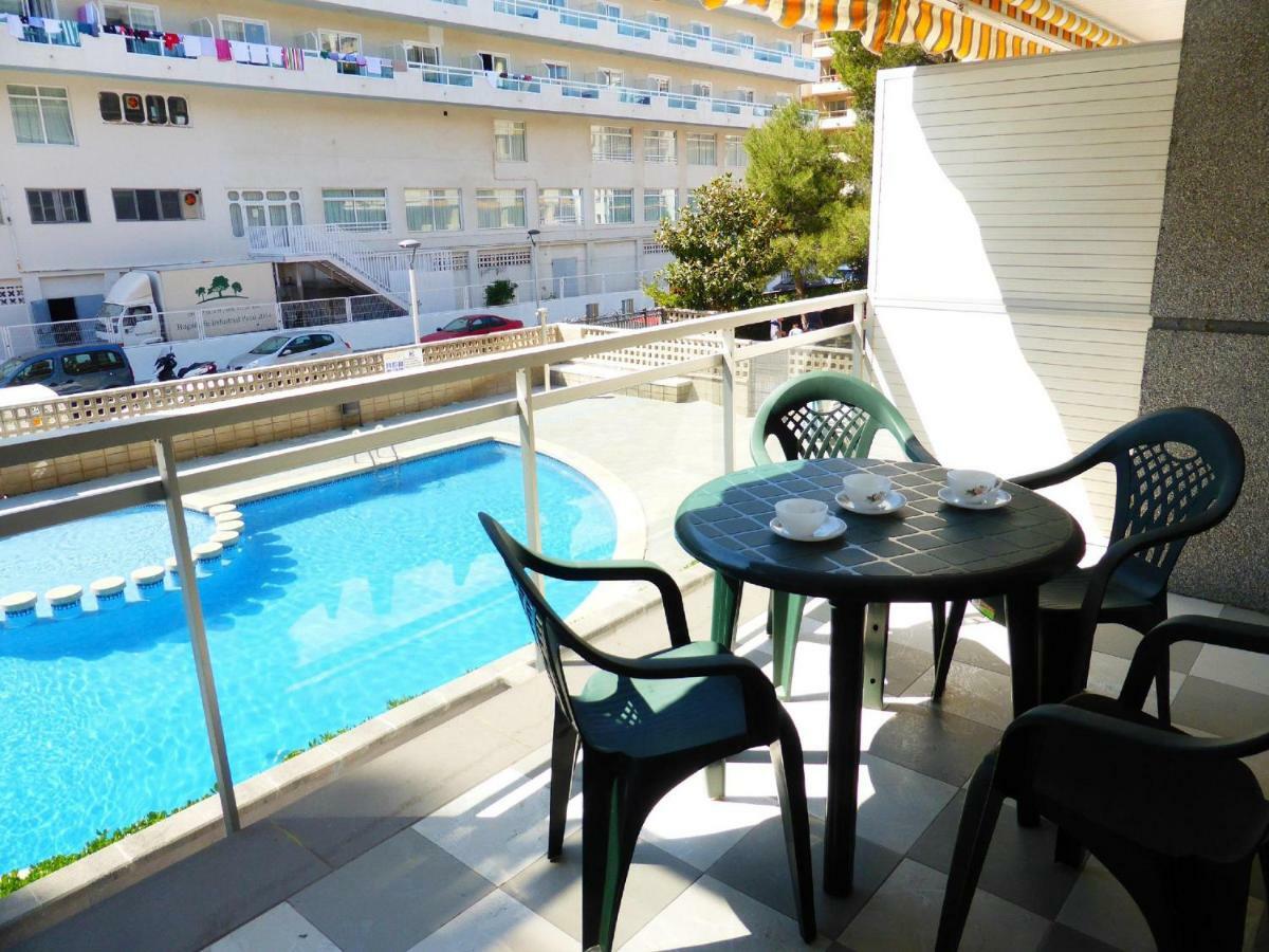 Apartamentos Montblanc Familidays 013 Салоу Екстер'єр фото